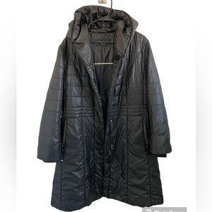 Un Jour Ailleurs From Paris, Black Puffer Winter coat